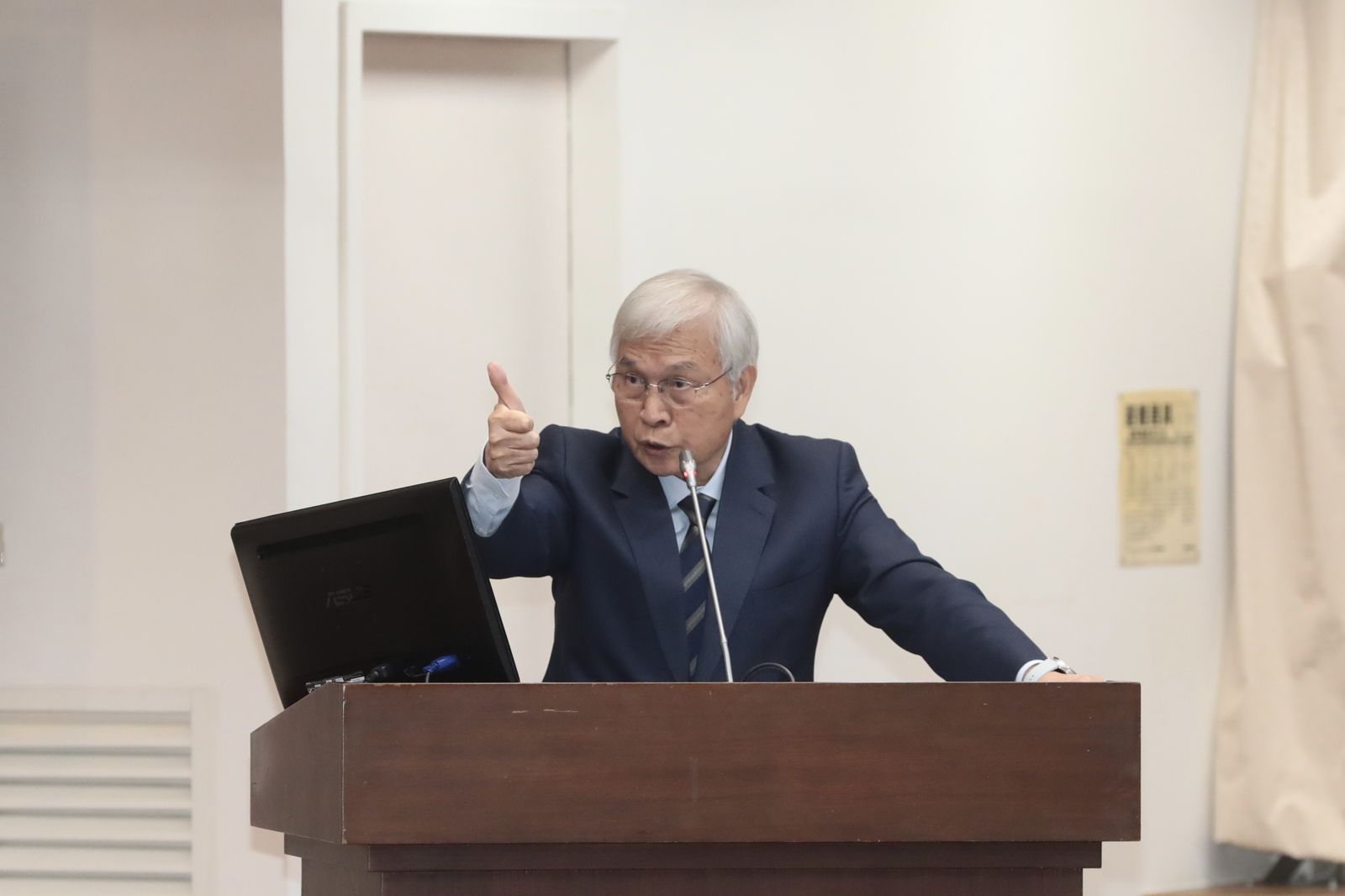 梅花鹿下班啦！新台幣要換新裝　防偽升級主題將由全民票選