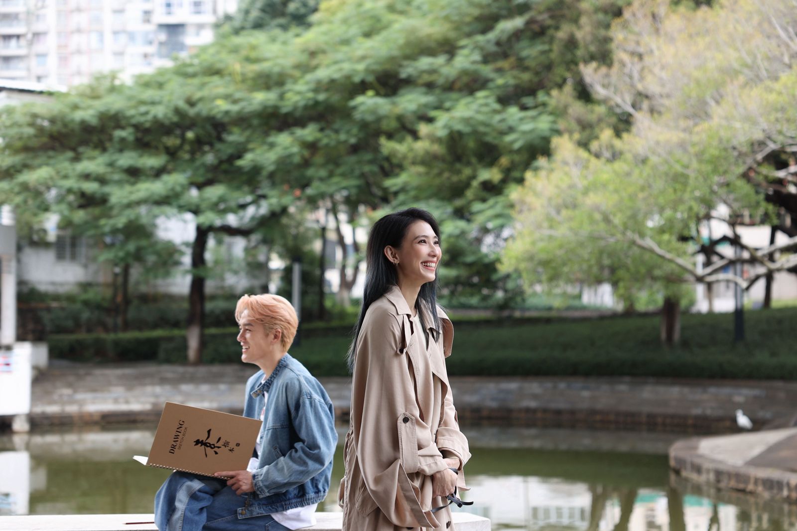 吳克群、戴佩妮首度合作推出新單曲〈念念〉。六度空間提供