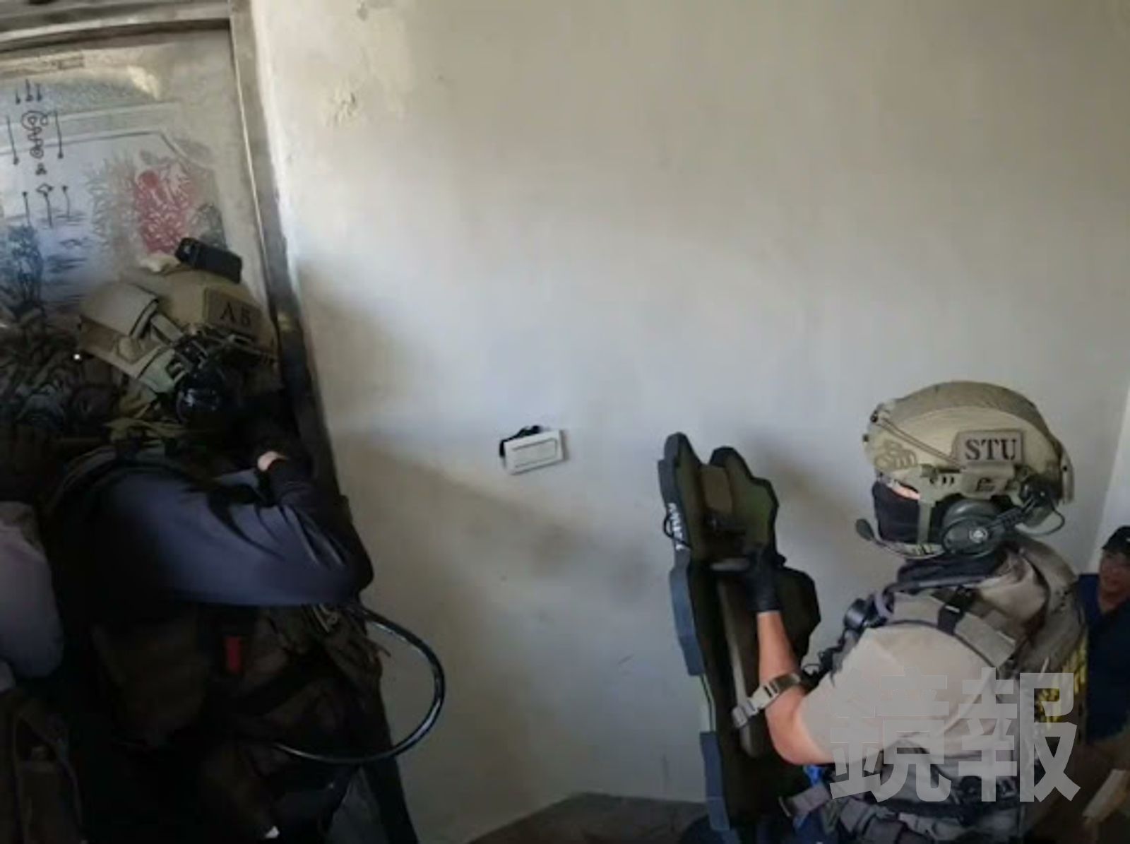 竹聯幫龍堂跨國走私全被抄！寮國寄「毒錢包」藏1300萬海洛因　檢警拂曉收網11人羈押