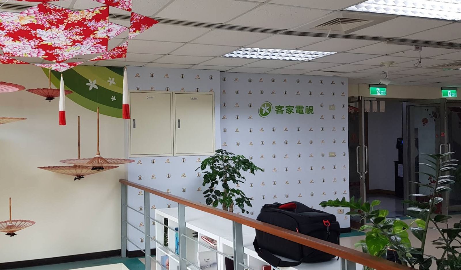 公視大樓驚傳火警「黑煙竄天」!客家電視台辦公室遭燒毀 官方曝營運現況