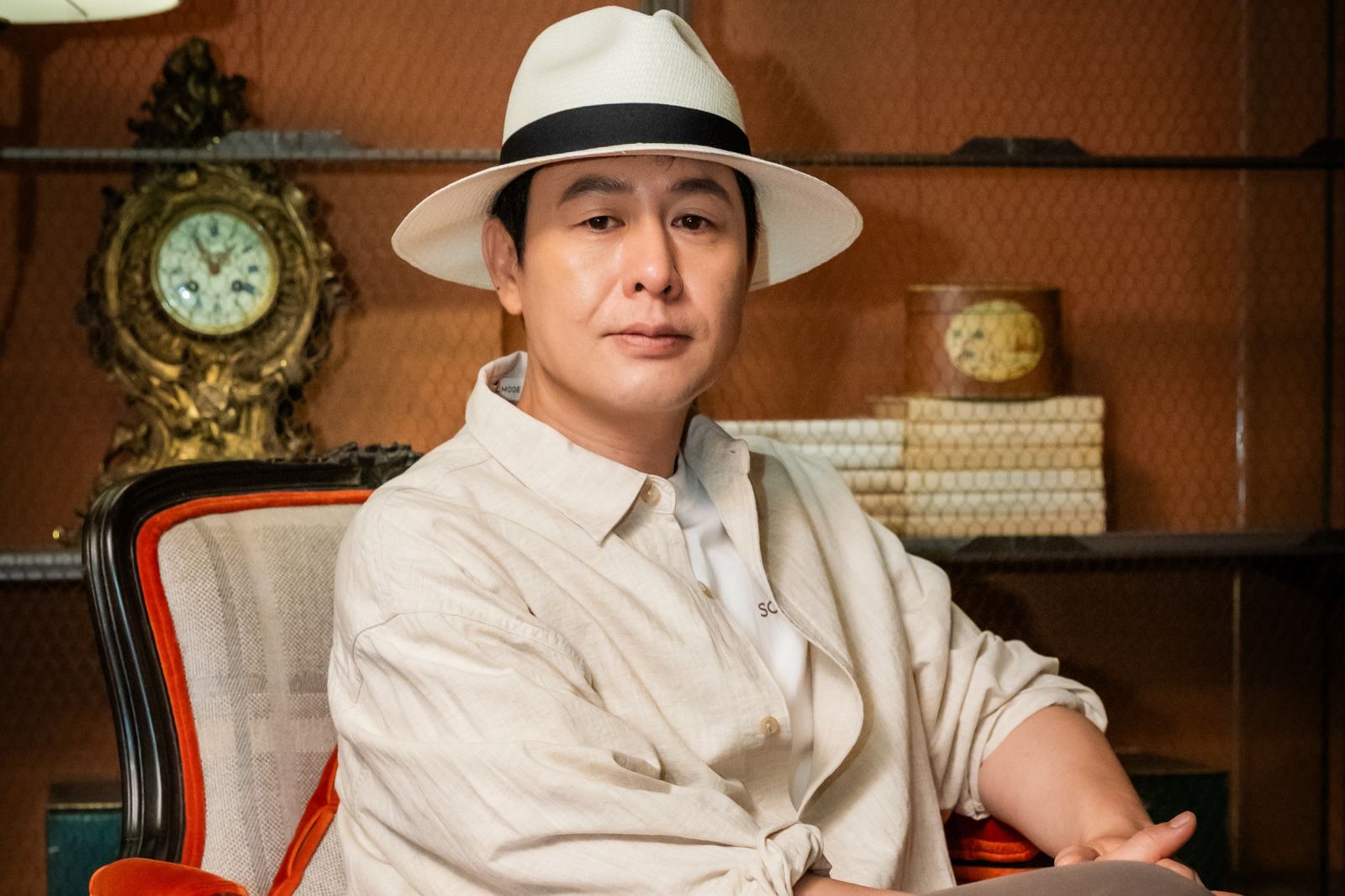 《狂飆》影帝張頌文抵台隻身闖檳榔攤!「連嚼3顆檳榔」竟心悸 透露最想帶走「台灣石頭」