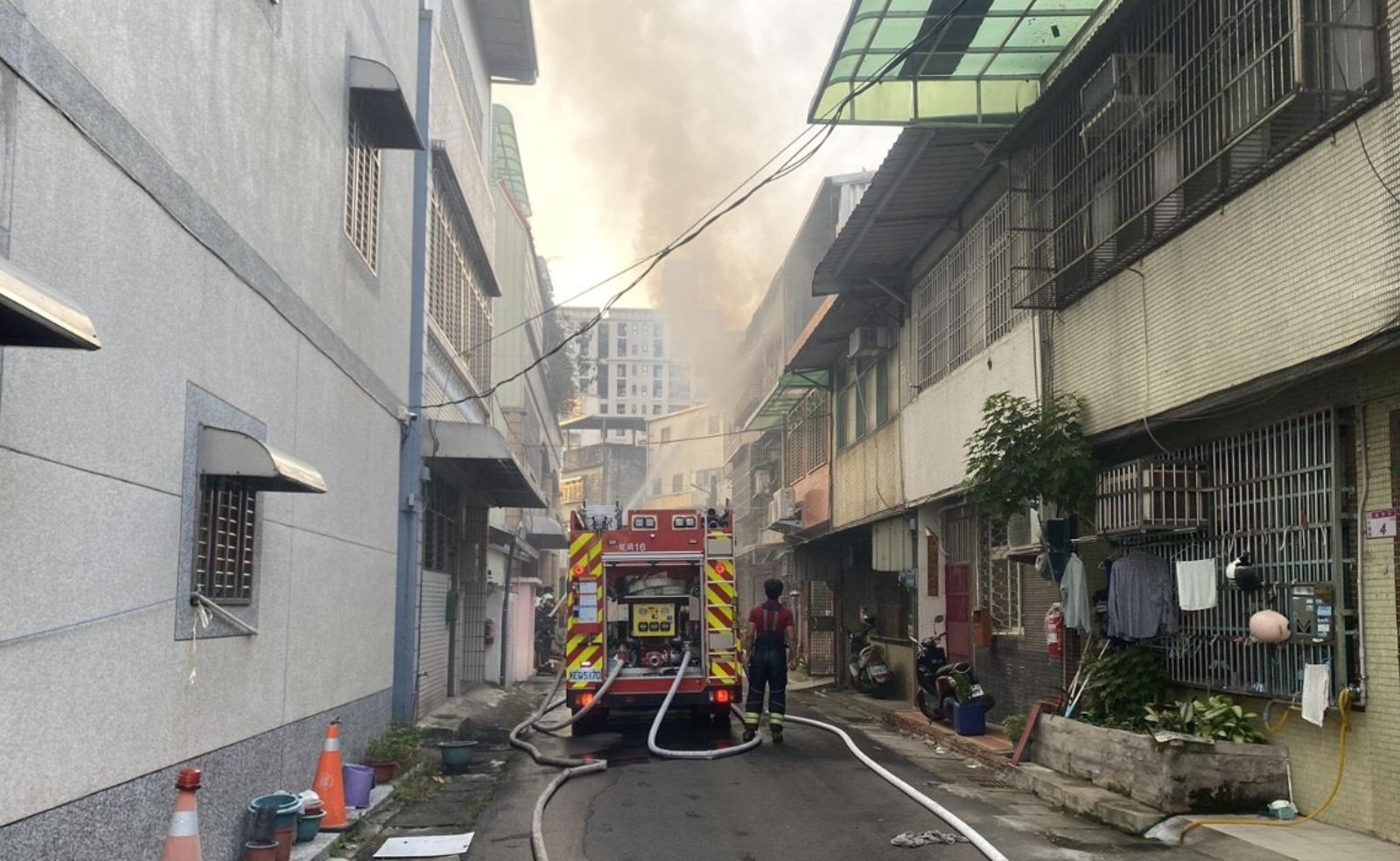 桃園惡火奪5命「逃生路被封死」!消防員籲「別再裝鐵窗」小偷1分鐘就能剪斷