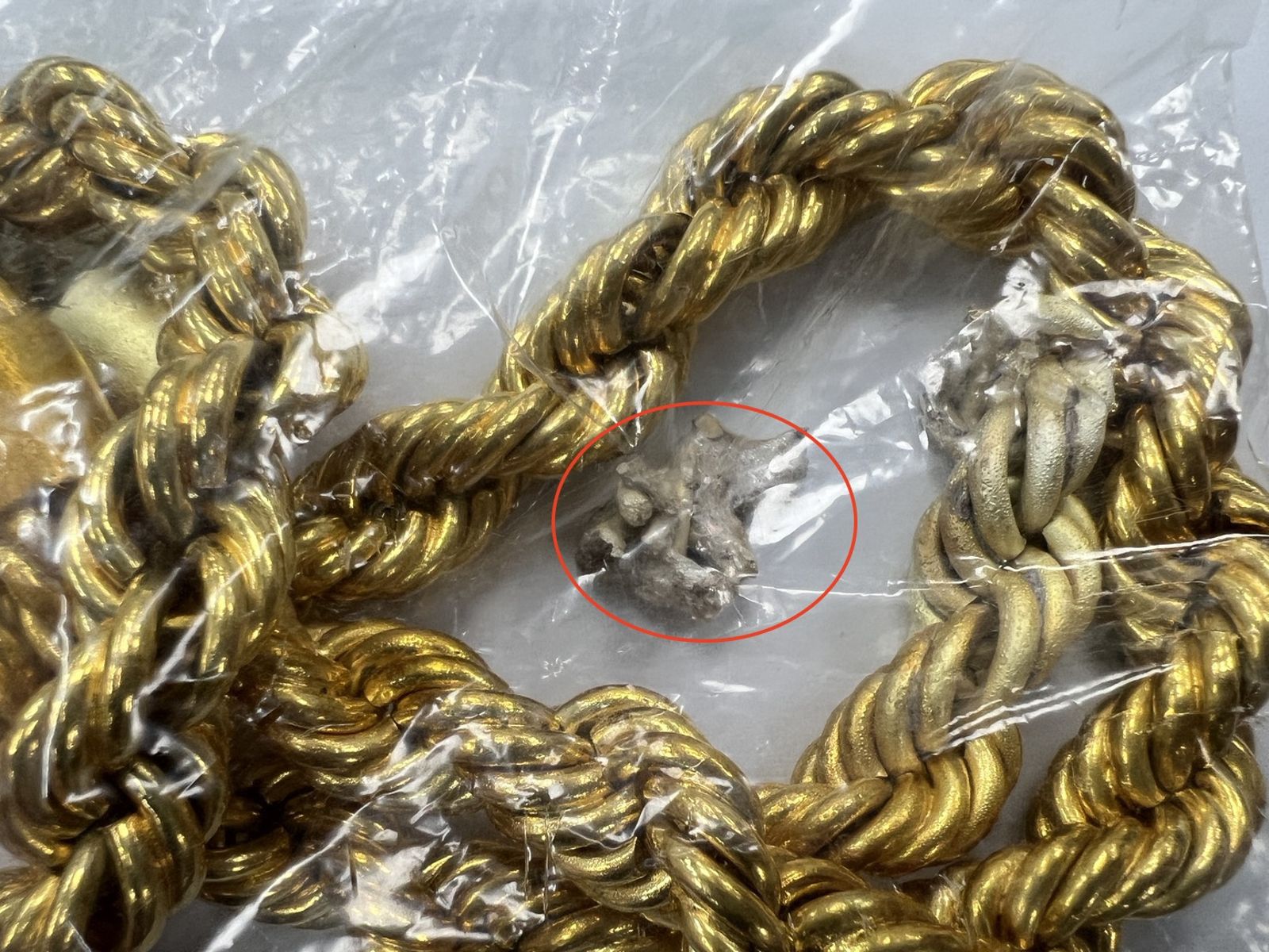 狸貓換太子!永和女假貨換真金白銀 店家一燒「變銀色」秒虧132萬