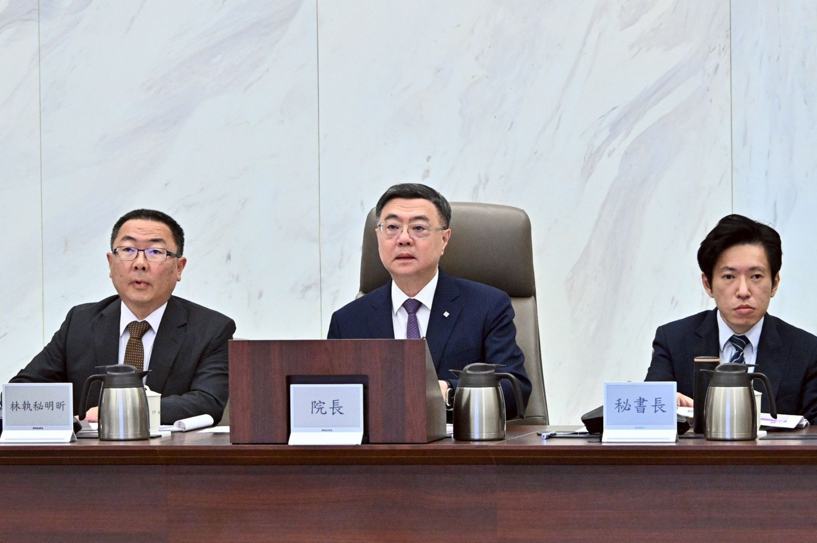 賴清德提外籍幫傭放寬政策　卓榮泰：審慎研議