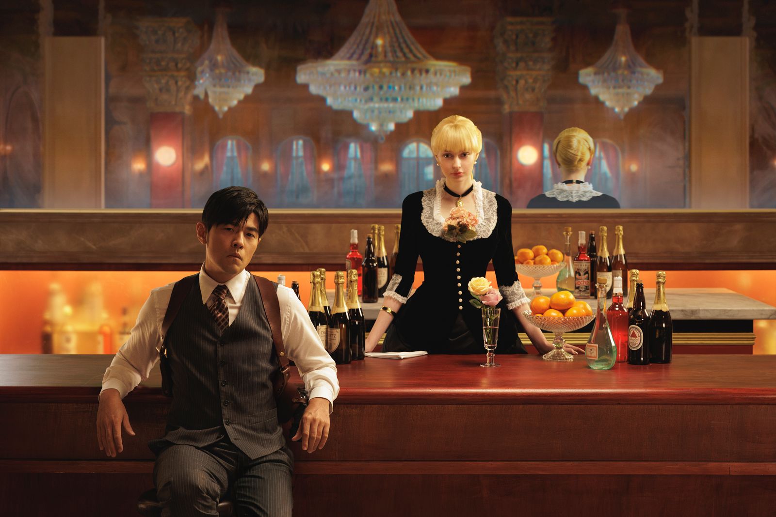 吧檯女服務生竟是「靈異鏡像」！周杰倫揭〈太陽之子〉藏環環相扣驚人細節　名導溫子仁也來留言