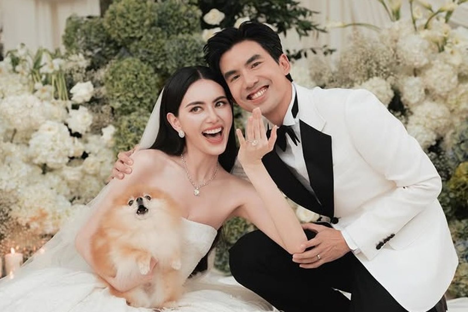 「泰國第一神顏」Mai婚禮曝光！披Gucci婚紗甜嫁影帝　愛犬遞15克拉鑽戒萌翻