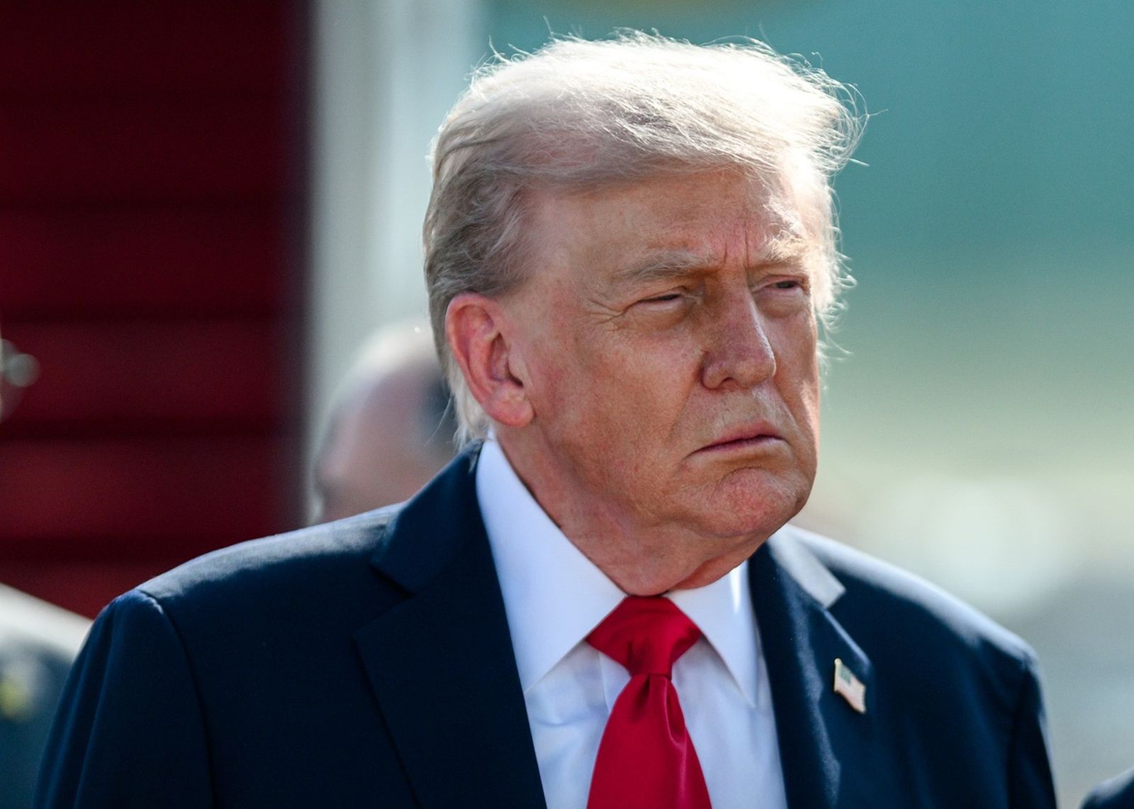 台股玩命震盪7百點專家曝真相　萬點漲勢背後埋了四顆大炸彈