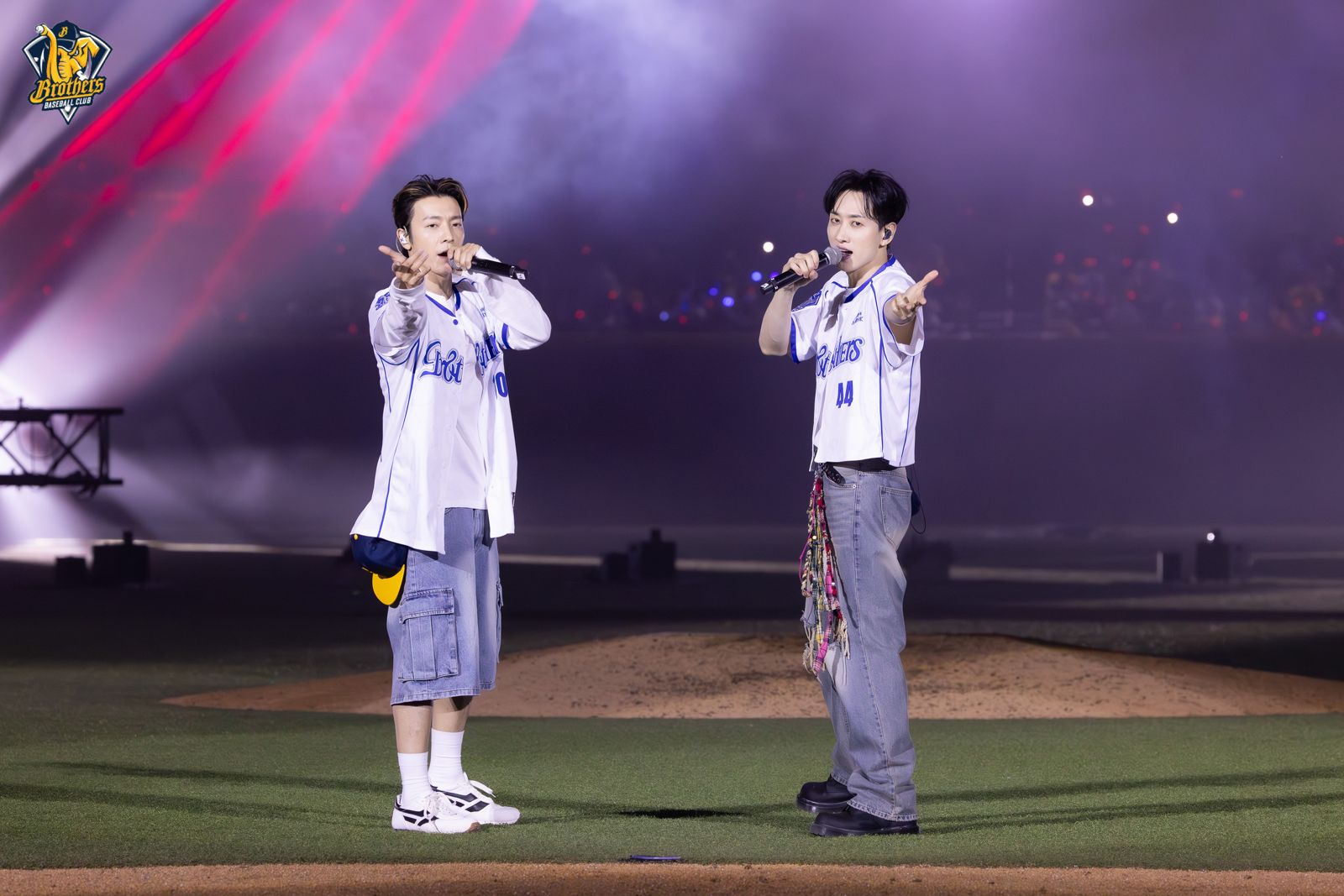 SJ-D&E 把賽後表演直接升級成演唱會。中信兄弟提供