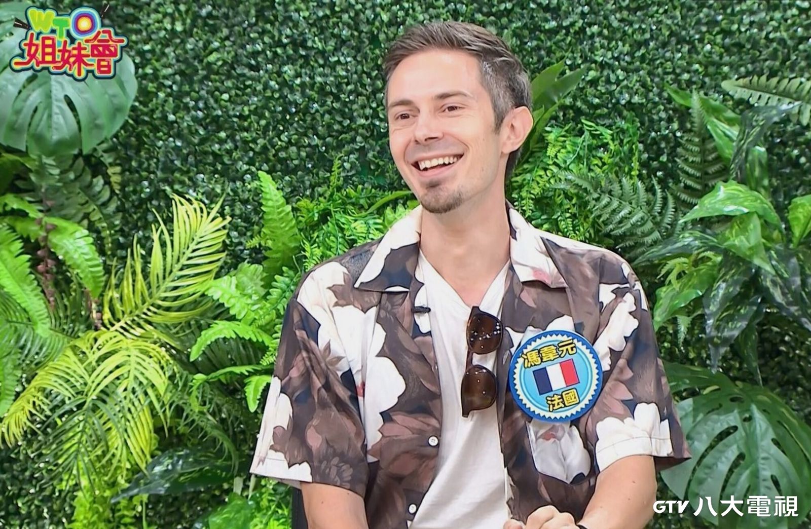 來自法國的馮韋元提到法國年輕人愛上使用筷子。八大電視提供