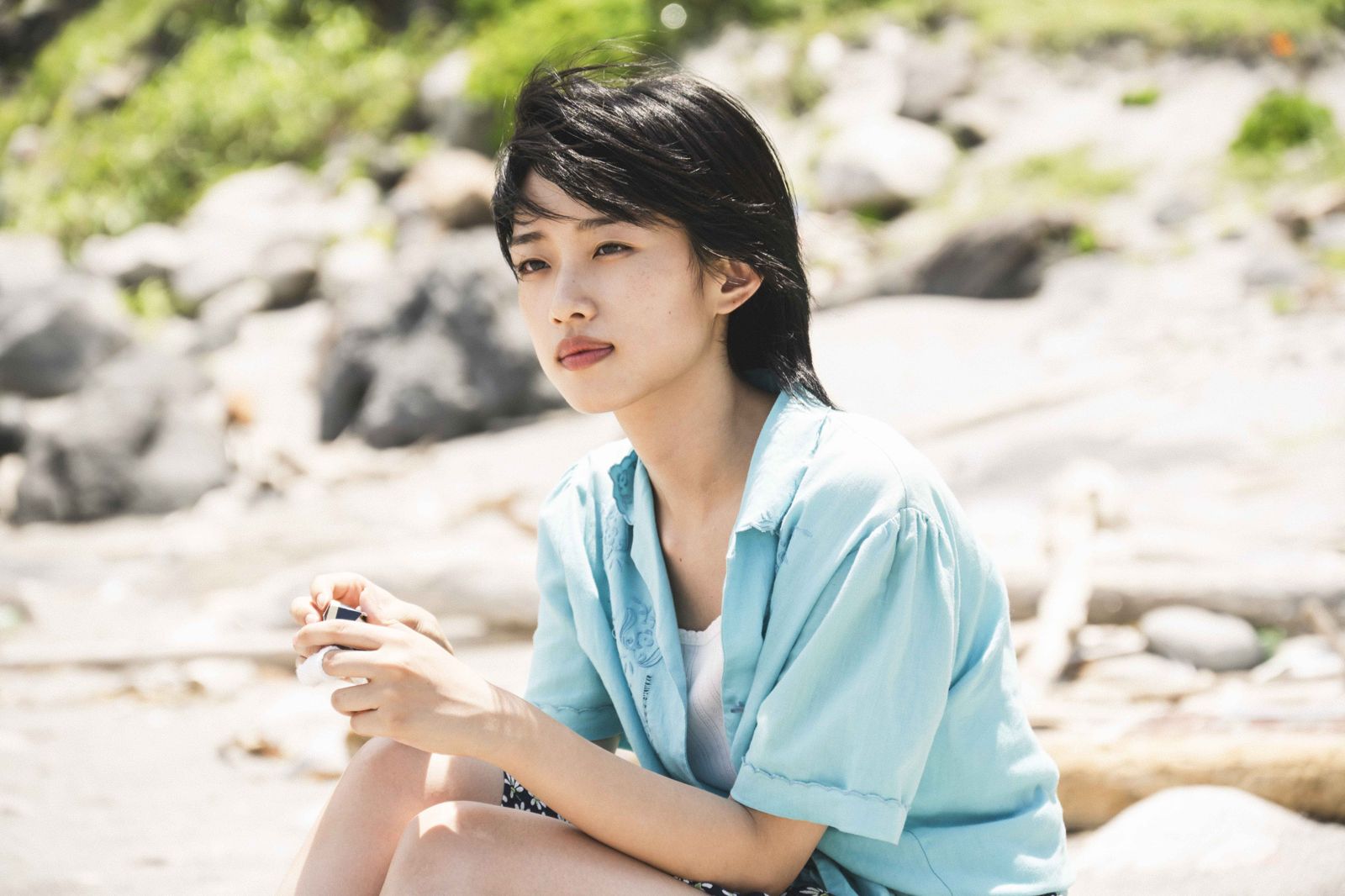 奧斯卡影后夏日曖昧邂逅!神秘小島宛如「吉卜力動畫世界」