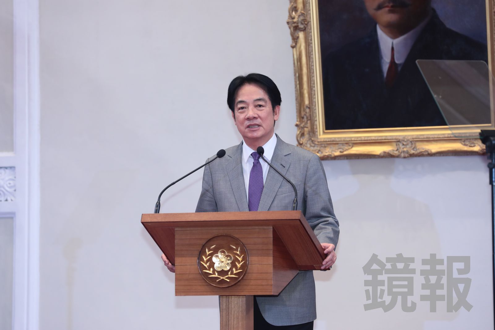 賴清德今天親上火線舉行記者會,說明美國暫時性關稅20%。(圖/林煒凱攝)