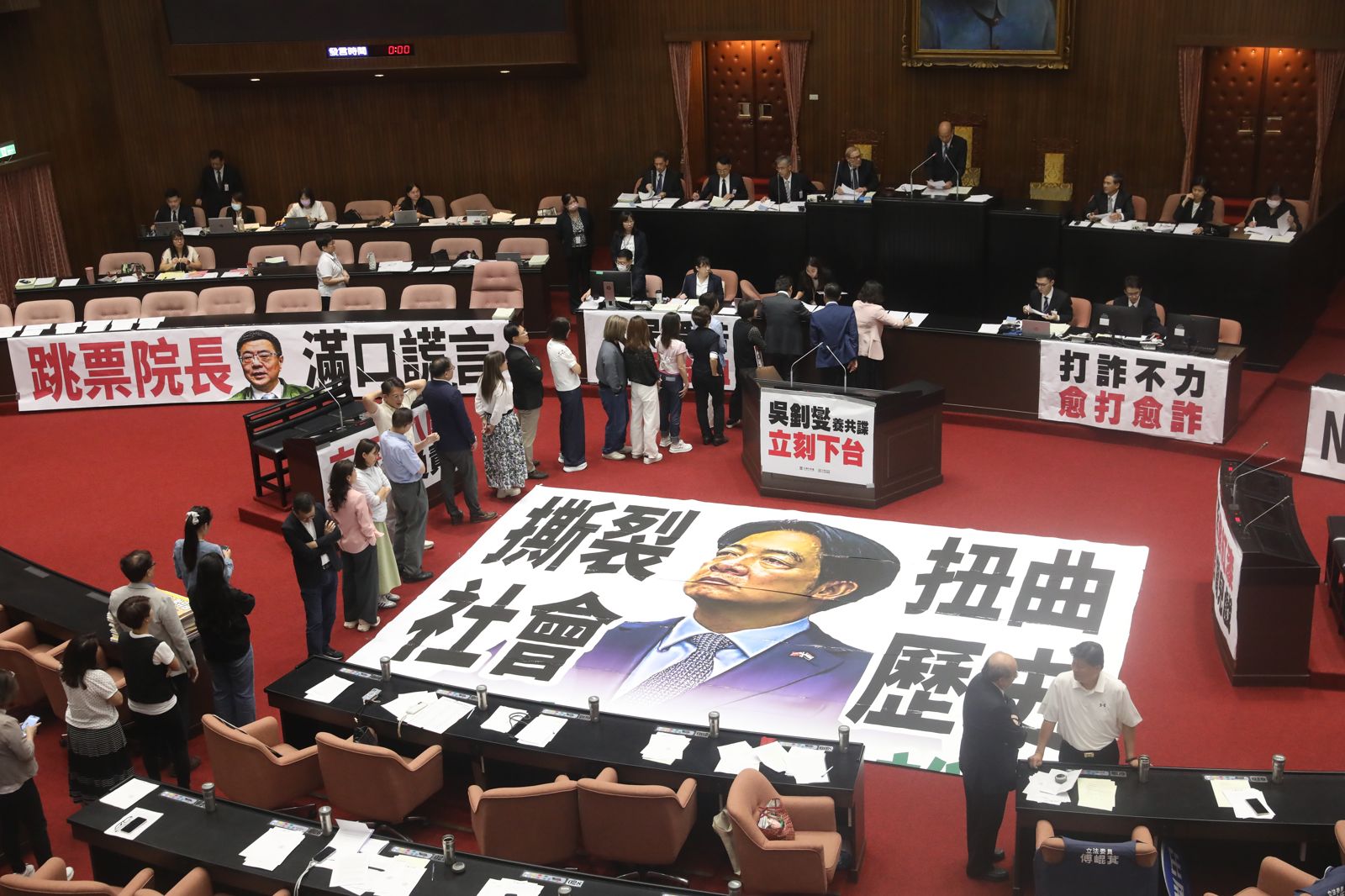 在台灣政治極化的環境下，訴求政治合作基本已經陷入死局。林煒凱攝影