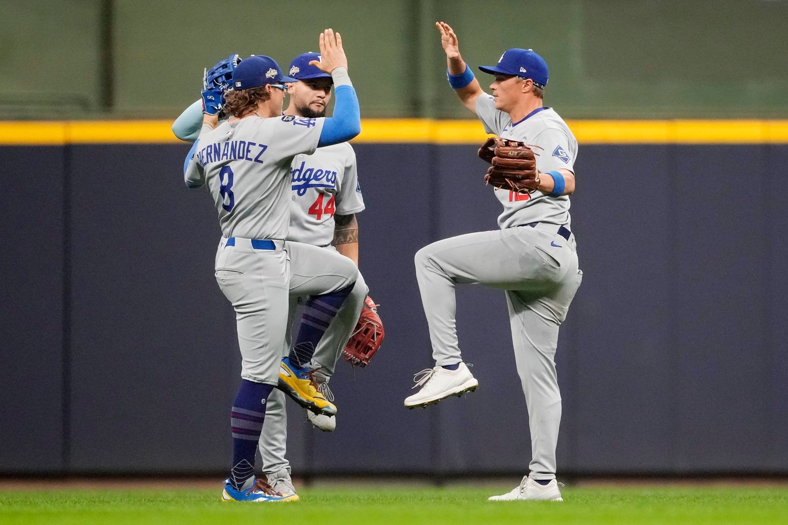 MLB／Snell 8局1安打神級表現！道奇2比1力克釀酒人　國聯冠軍賽拔頭籌