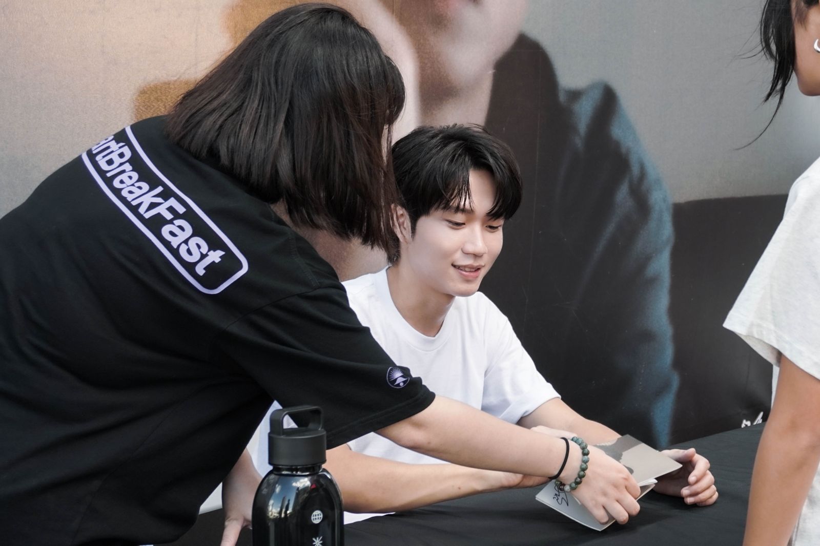 呂允日前舉辦簽唱會獲大批粉絲支持。添翼創越工作室提供