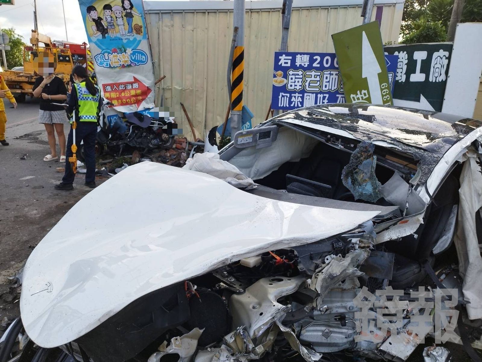 慶生成忌日!特斯拉疑「0煞車」高速追撞水泥車慘死 目擊者曝駕駛怪異行徑