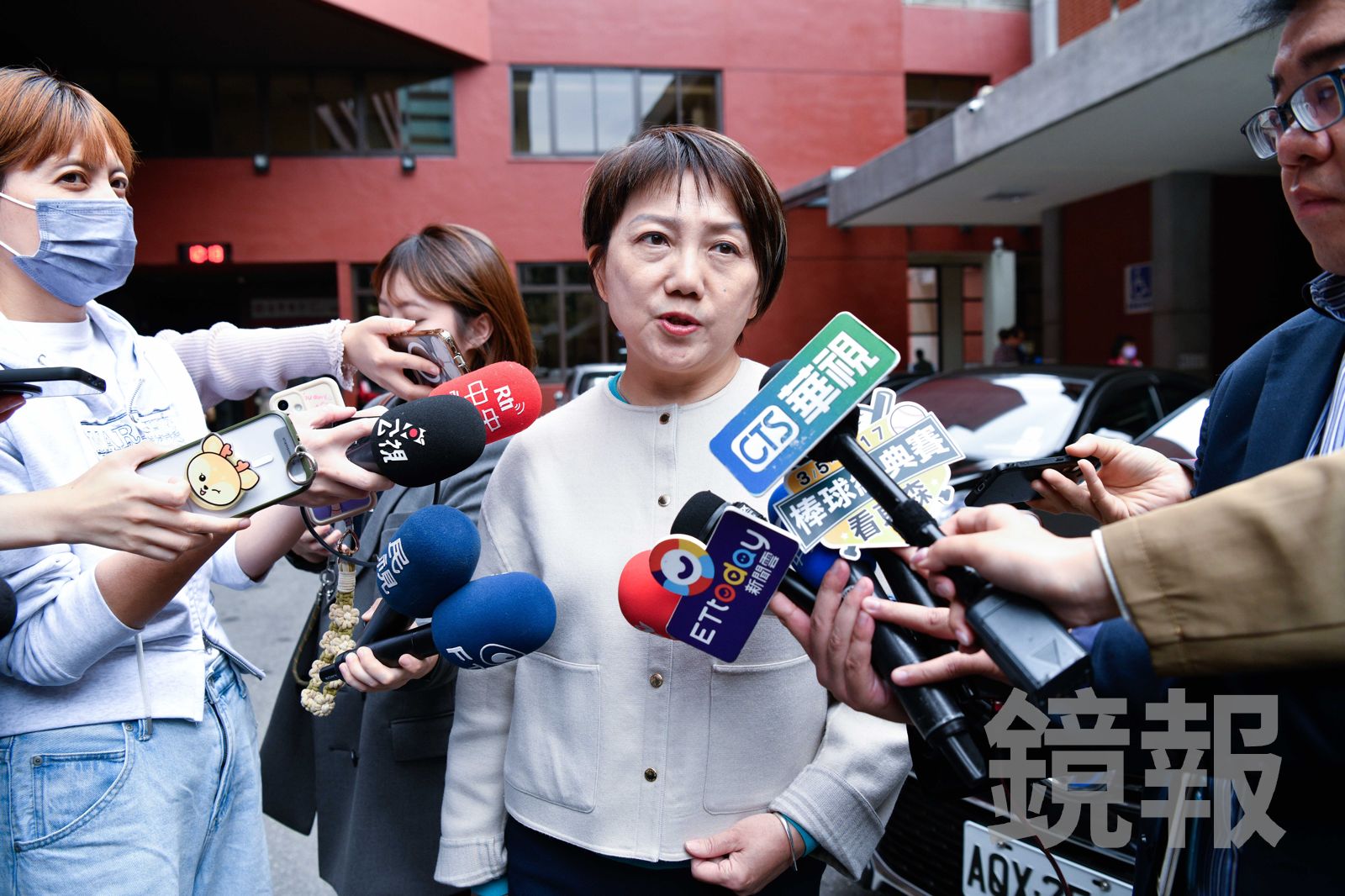 統戰部找徐春鶯密謀不分區接班人　范雲要民眾黨踹共：是不是李貞秀？