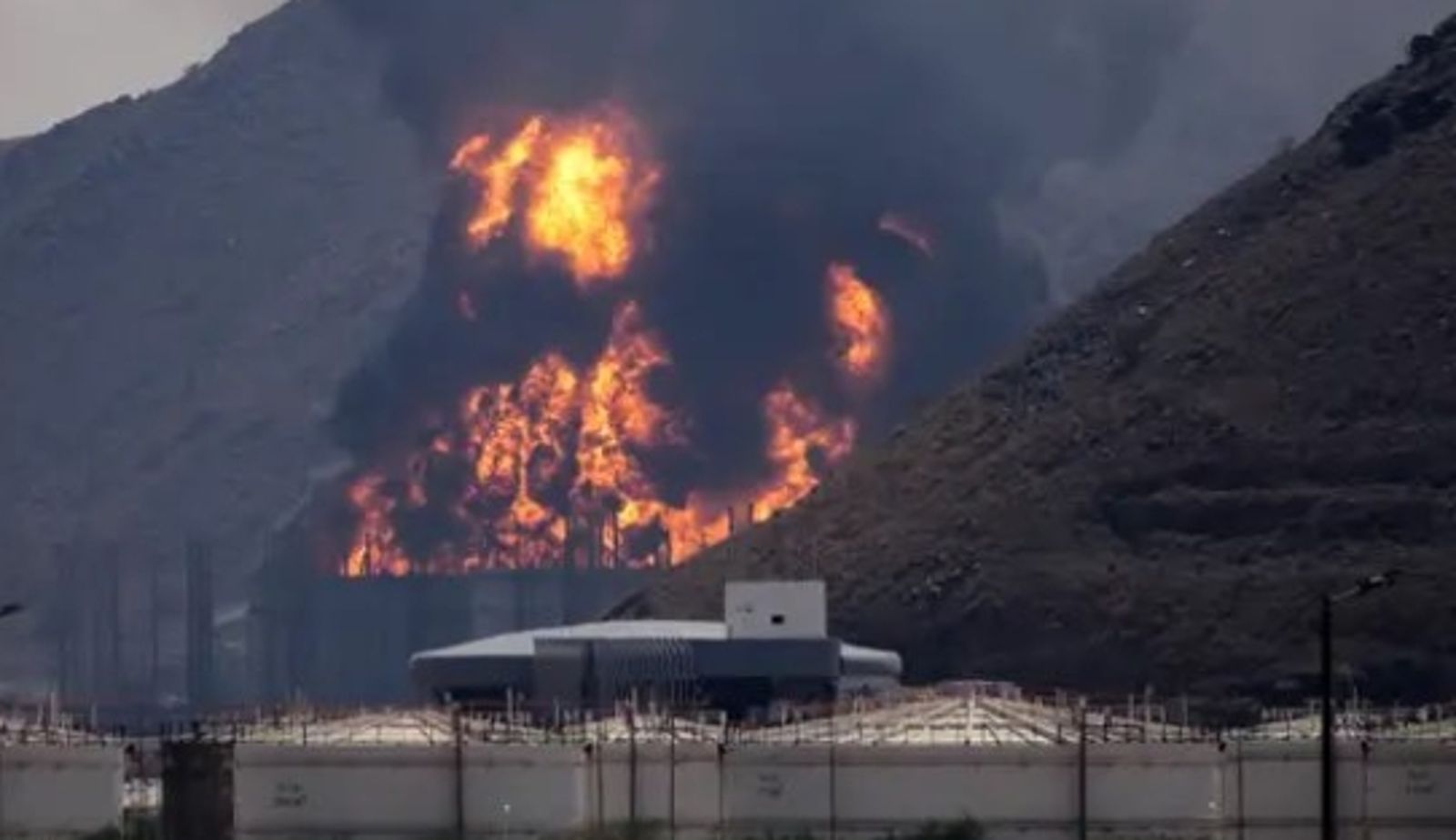 伊朗瘋狂報復!無人機、飛彈襲擊阿聯酋1909次 炸掉「最大天然氣田」