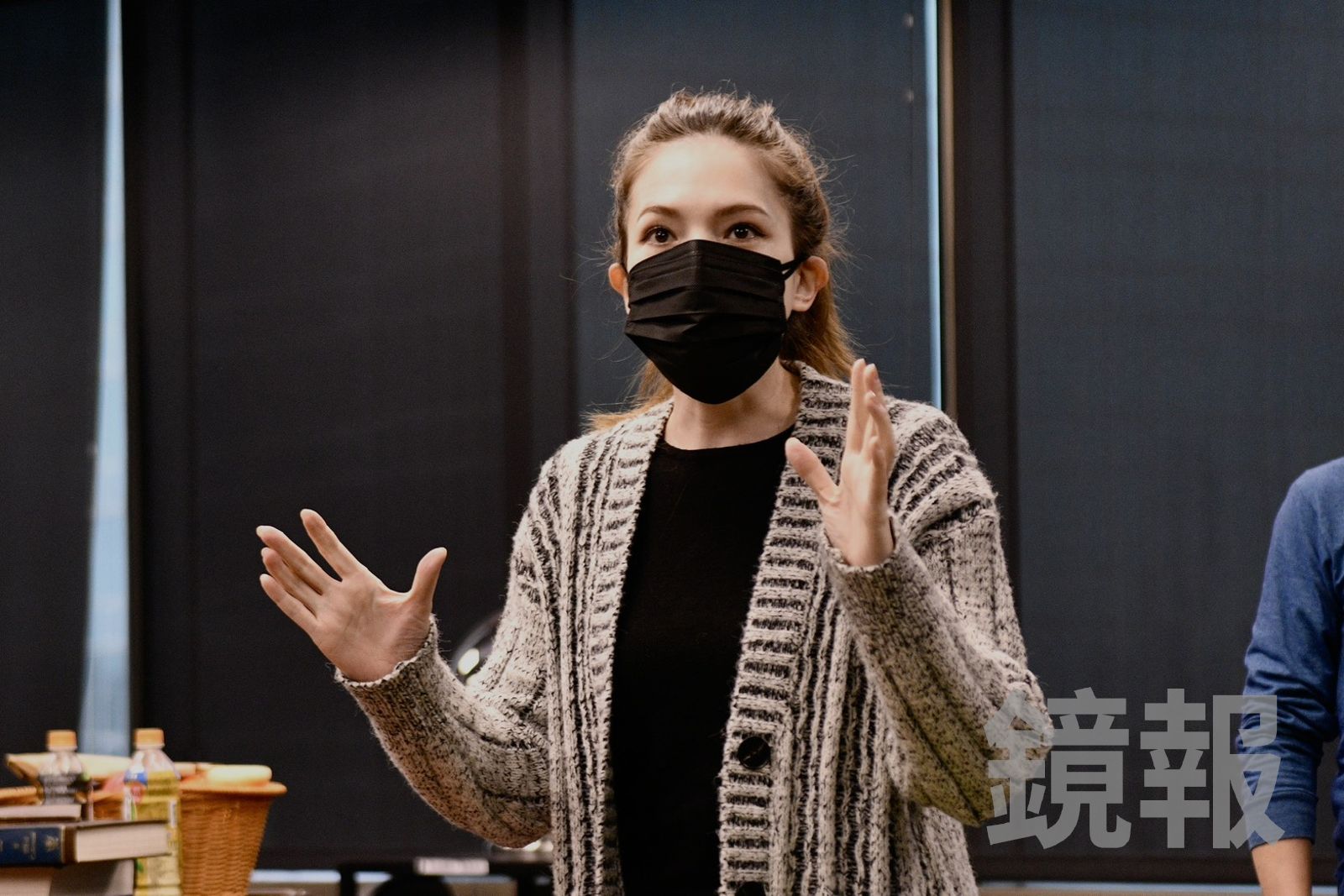 許瑋甯戴著口罩排練。李智為攝