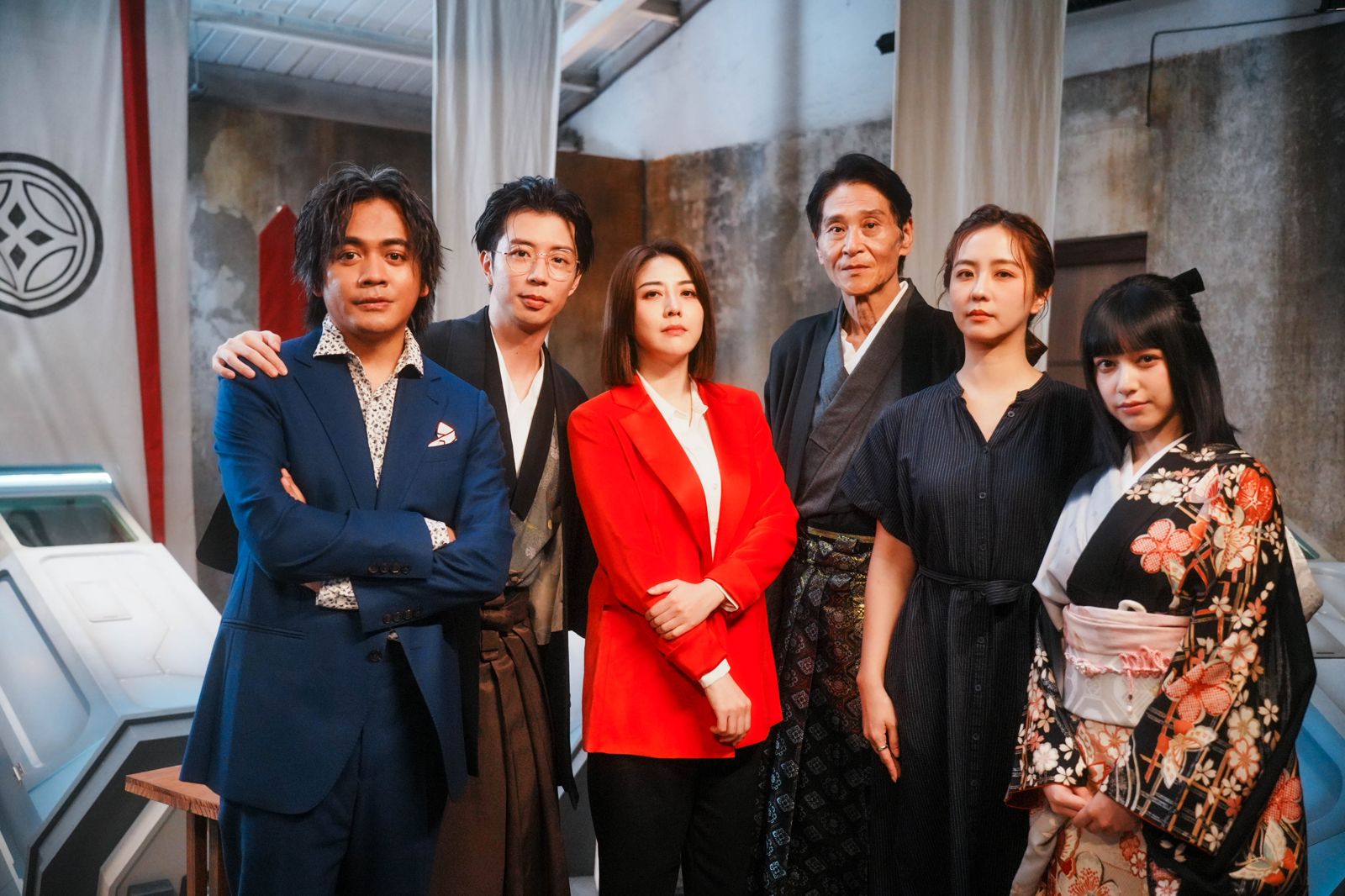 《百分之一相對論》喬瑟夫(左起)、廖允杰、韓瑜、喜翔、周曉涵、鄭煒齡。映底子國際傳媒股份有限公司提供