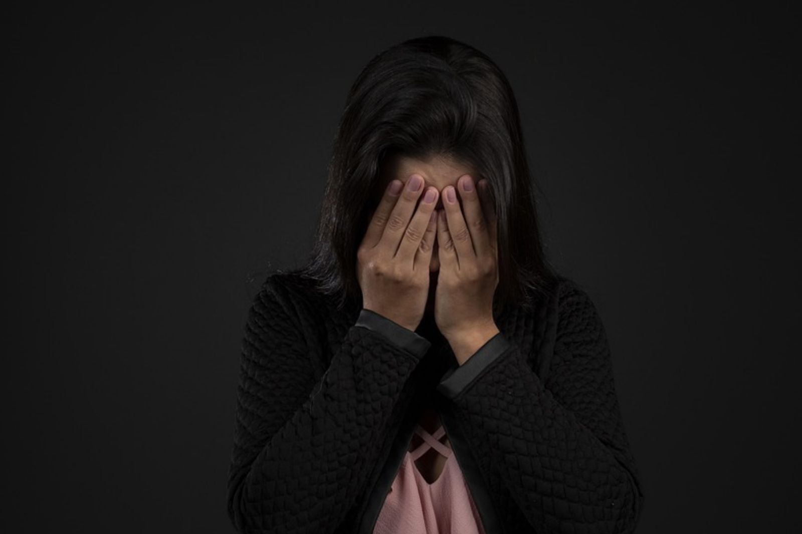 幫妹妹出錢10年！換來一聲「我買房了」　她傻眼：我沒車沒房