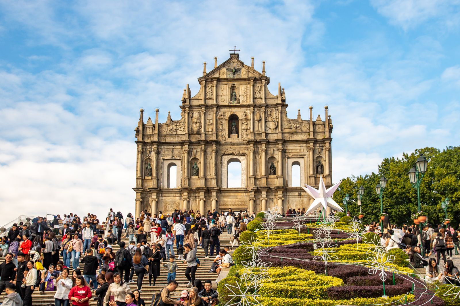 今天啥日｜1999／12／20  澳門主權移交中國  開啟導演御用場景新章節