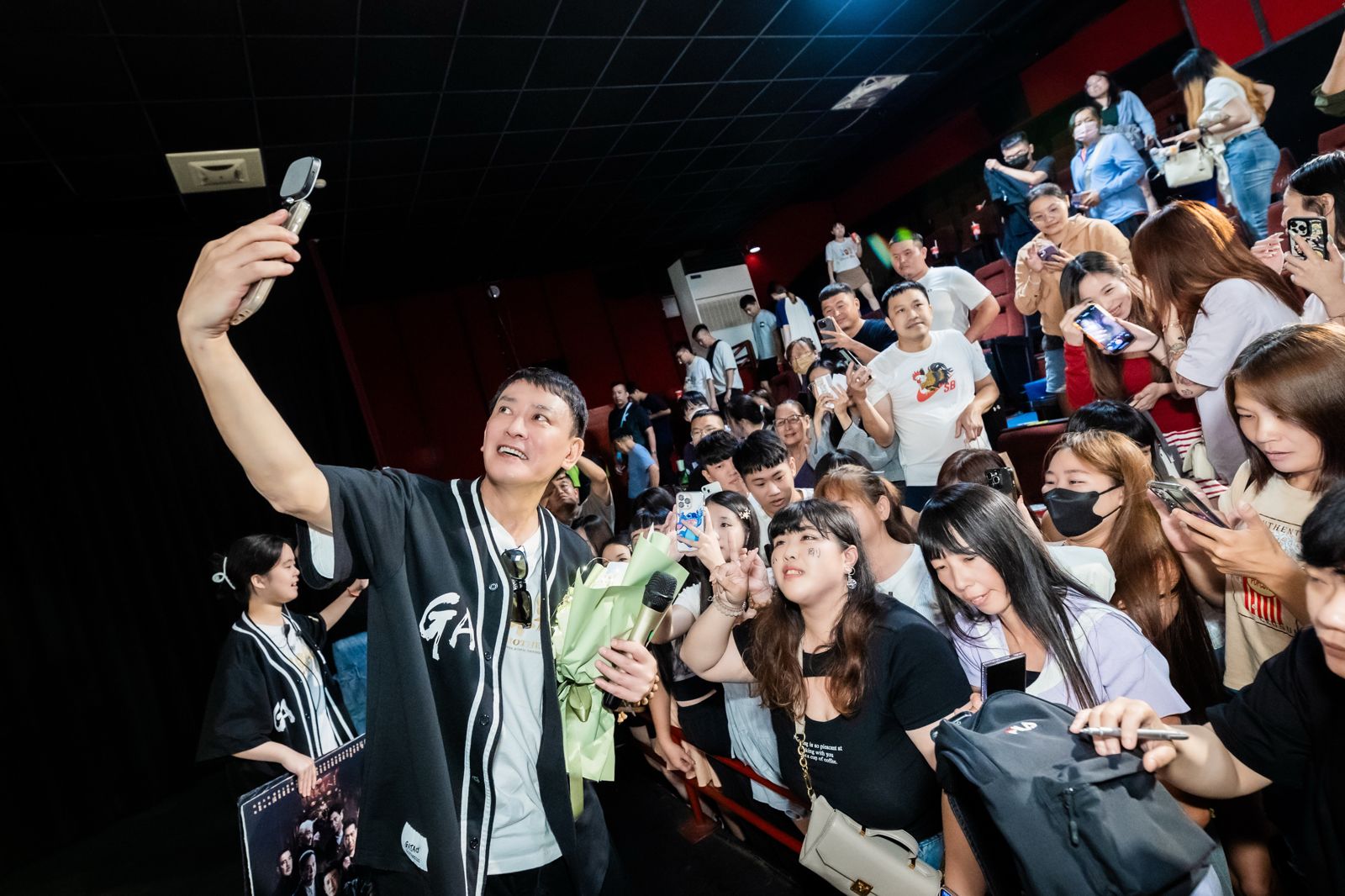 《角頭－鬥陣欸》票房突破1.6億　王識賢雲林中元普渡與6萬鄉民同歡