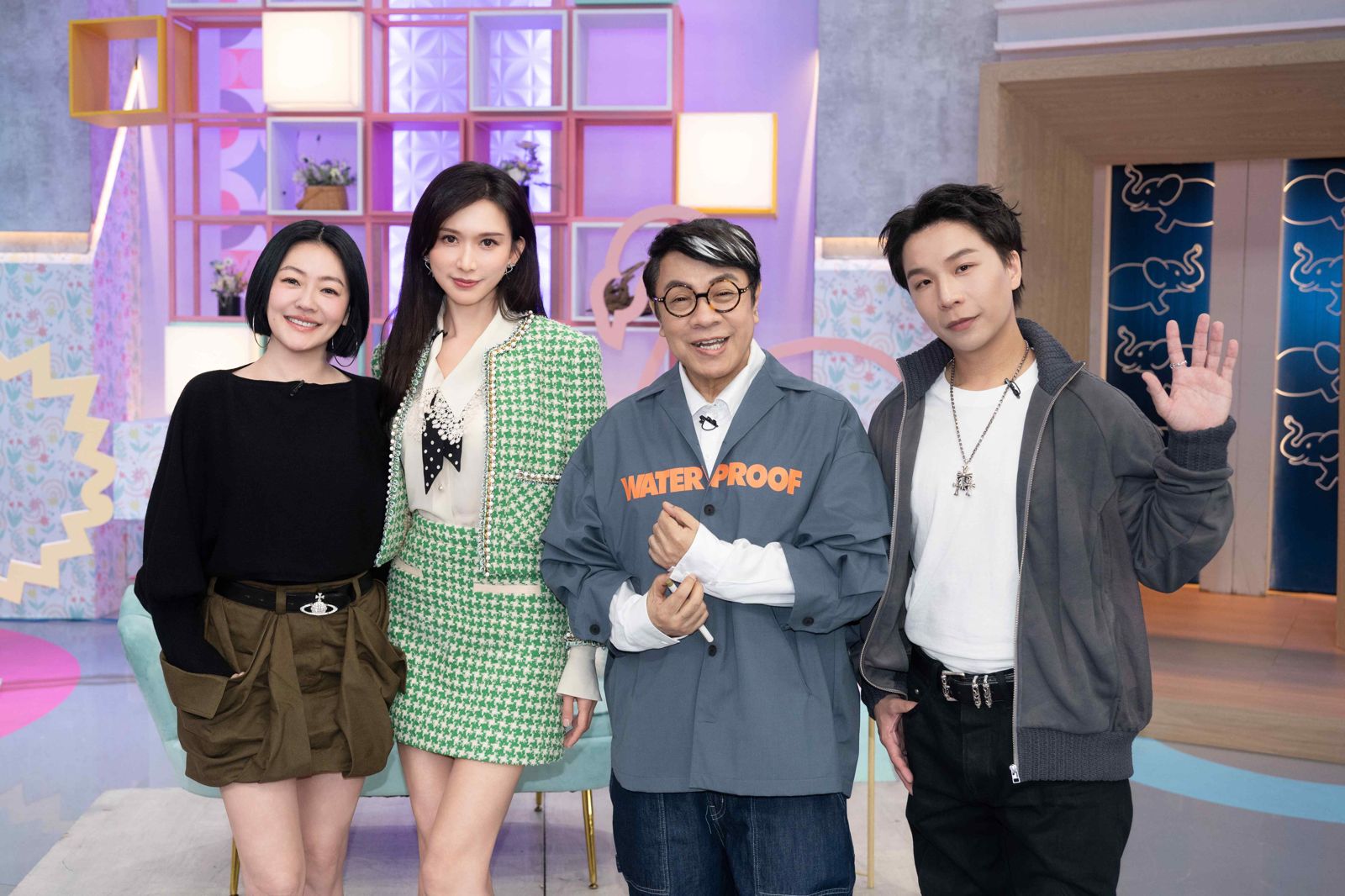 「康、熙、玲」睽違10年神同框，林志玲（左二）認想被小S（左一）罵。東森提供