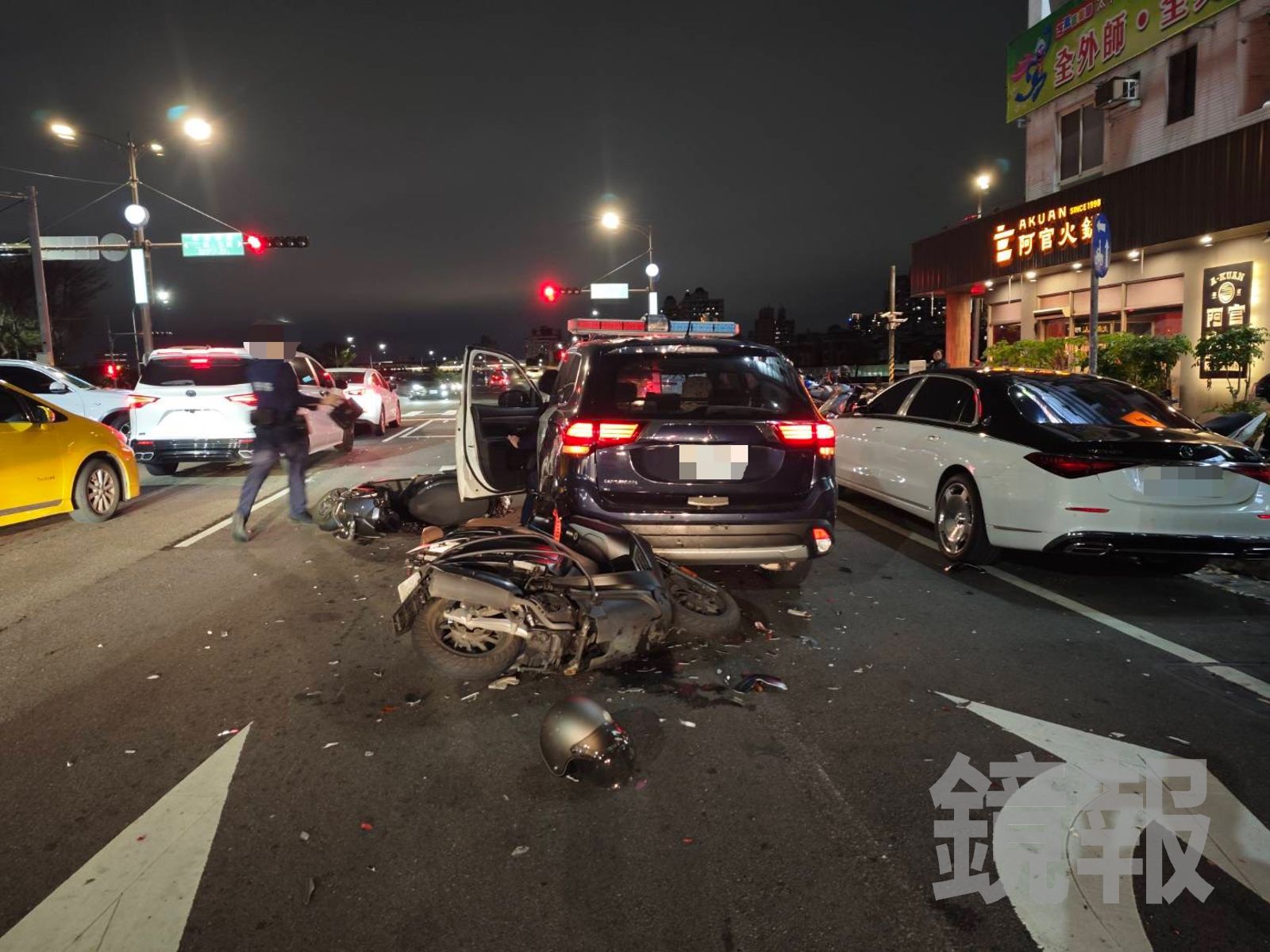 台中5車連環撞3傷 高齡駕駛肇禍...7旬翁撞飛2機車、1警車