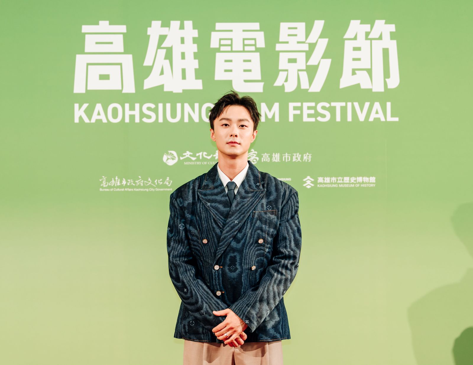 《想見你》CP持續連線!柯佳嬿勸續演高中生 施柏宇坦承做醫美:雷射痛到只做人中