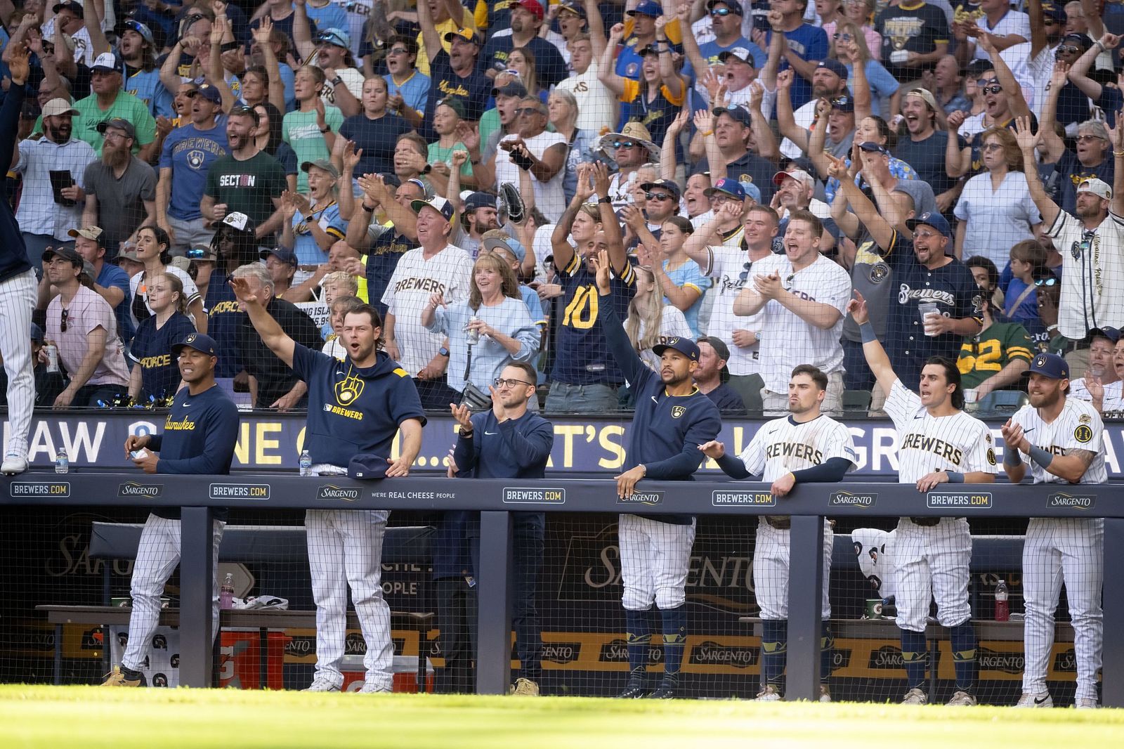 MLB季後賽前瞻／釀酒人恐再成悲情英雄？費城人、水手挾帶氣勢衝擊十月