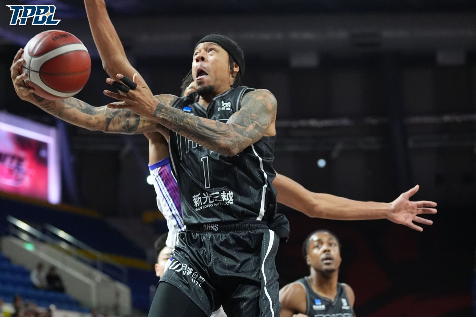 洛夫頓最後73秒7分扮戰神救世主　攻城獅「狀元」劉丞勳腳踝傷勢也曝光