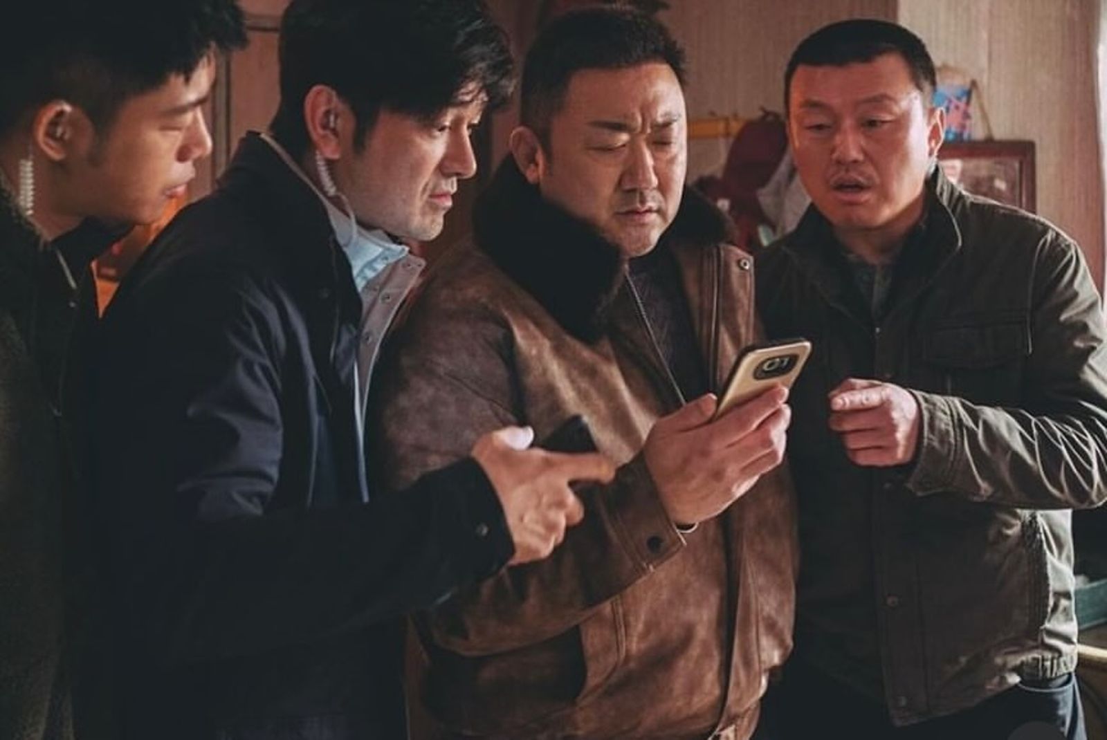 李智勛(左二起)曾參演馬東石主演的《犯罪都市》系列電影。翻攝IG@rheejihoon