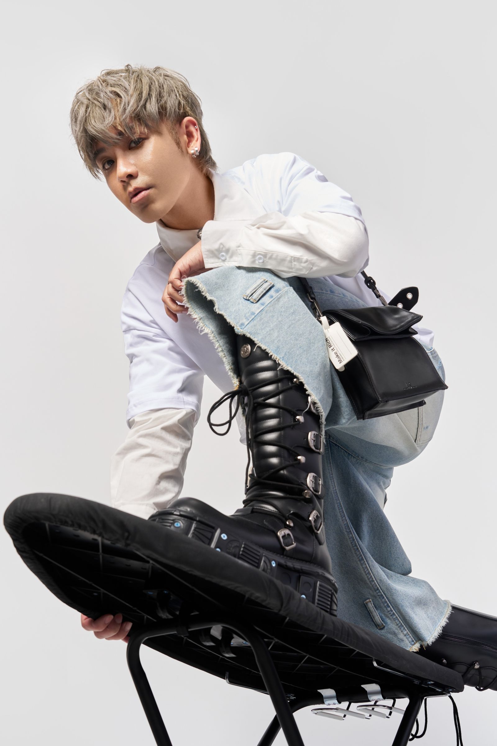 鼓鼓與時尚品牌合作推出聯名單品。相信音樂提供