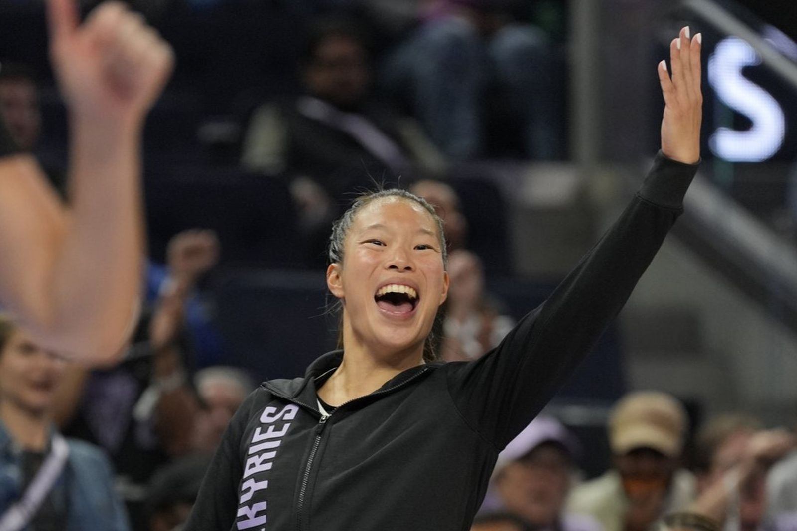 史上首位台裔WNBA球員來了！陳紫柔抵台辦公益籃球營指導HBL新星