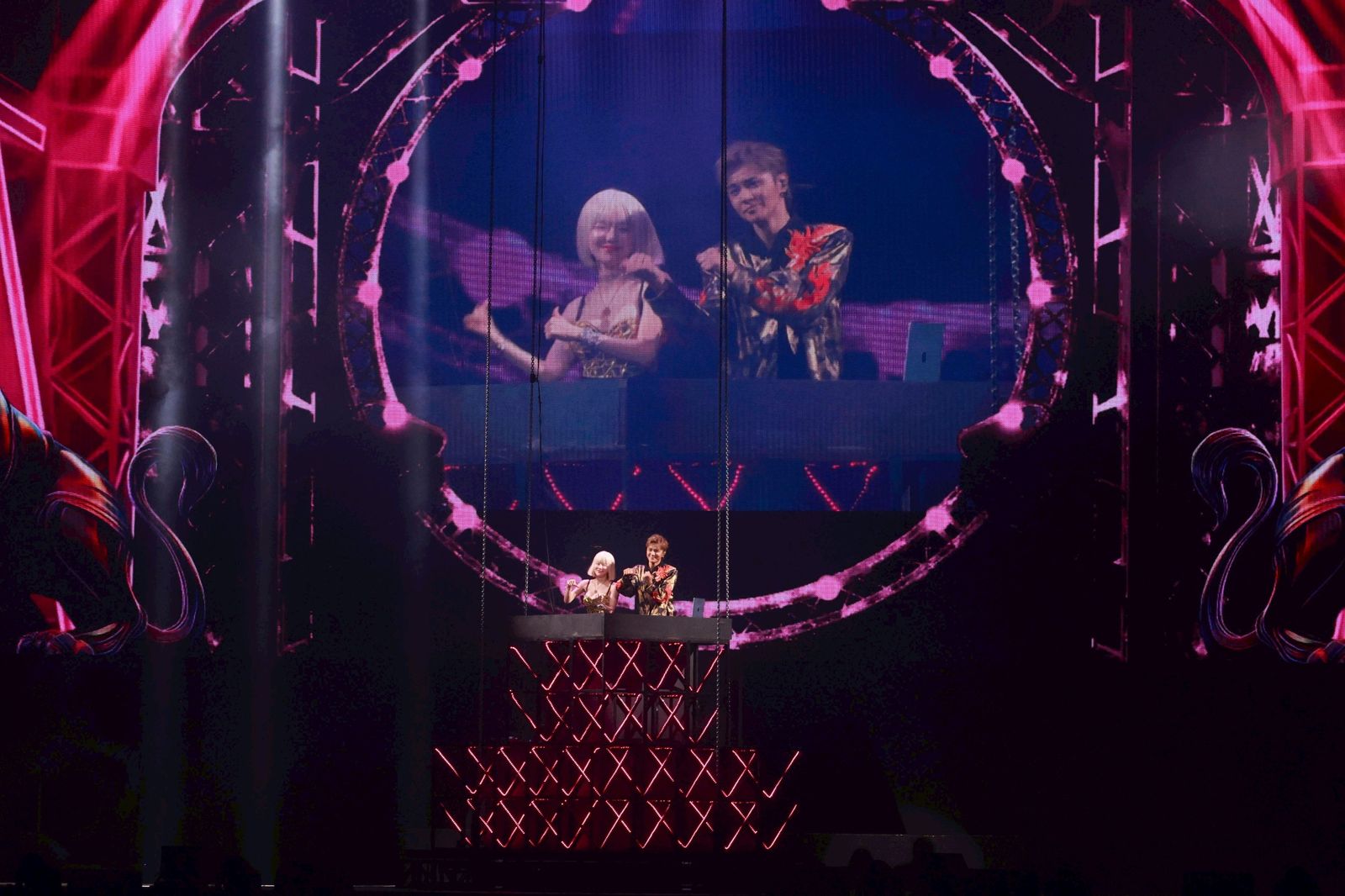 羅志祥(右)13日邀嘉賓DJ SODA同台合作。劉耀勻攝