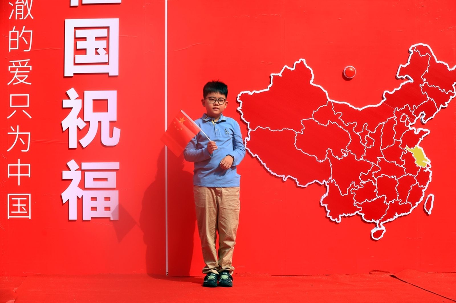 當法律成為塑造認同的工具，而非保護權利的制度時，它可能反而成為新的矛盾來源。東方IC