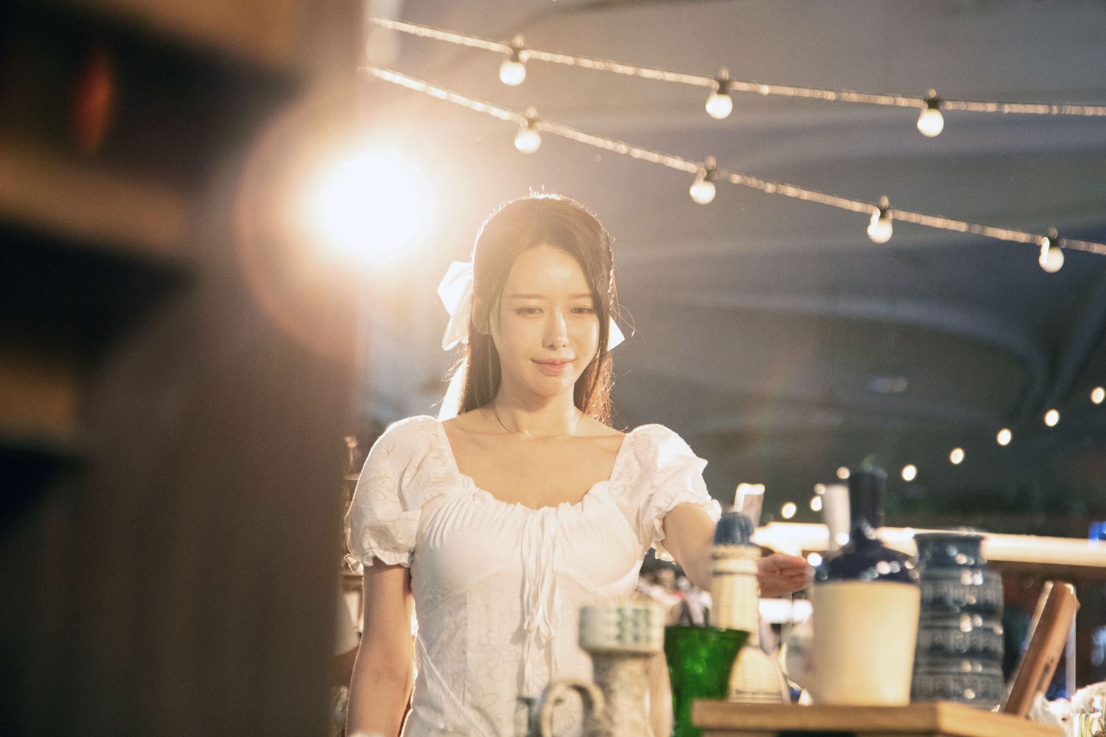 李雅英以白衣空靈仙氣形象代表「天衡盟」誅仙世界提供