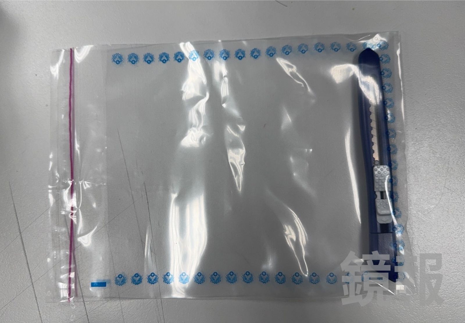 警方查扣犯案用的美工刀。警方提供
