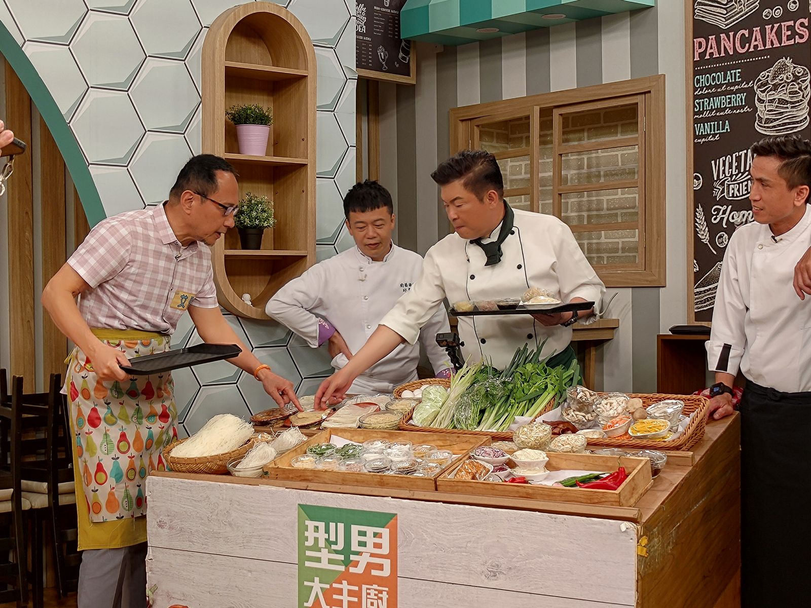 艾偉老妝嚇哭女兒　上《型男》曝名菜廚藝