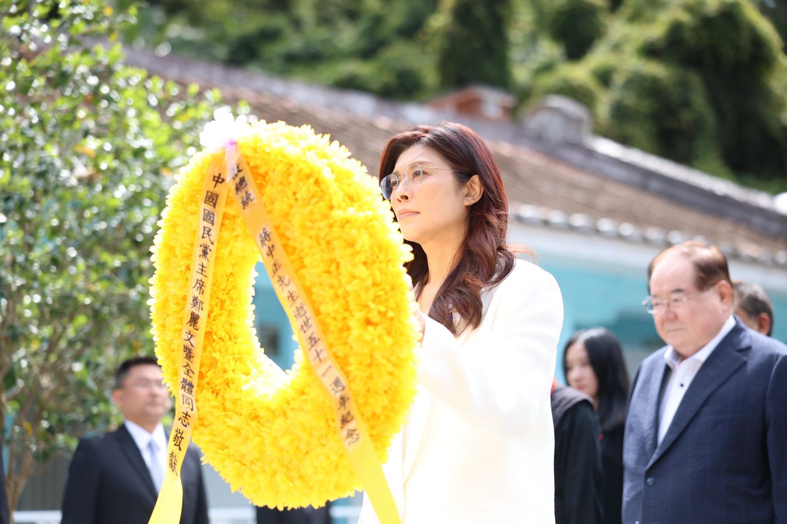 獨家／國家檔案解密3　去慈湖謁靈的鄭麗文　曾計劃推倒蔣公銅像丟到釣魚台