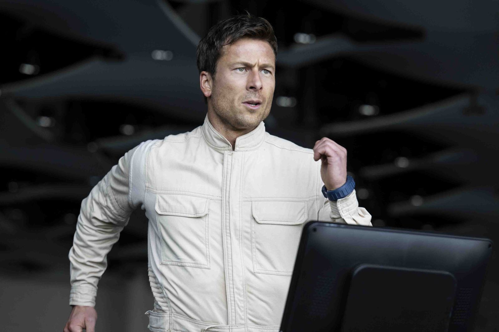 《捍衛戰士》葛倫鮑威爾拚了　《逃亡遊戲》親身挑戰高難度爆破肉搏