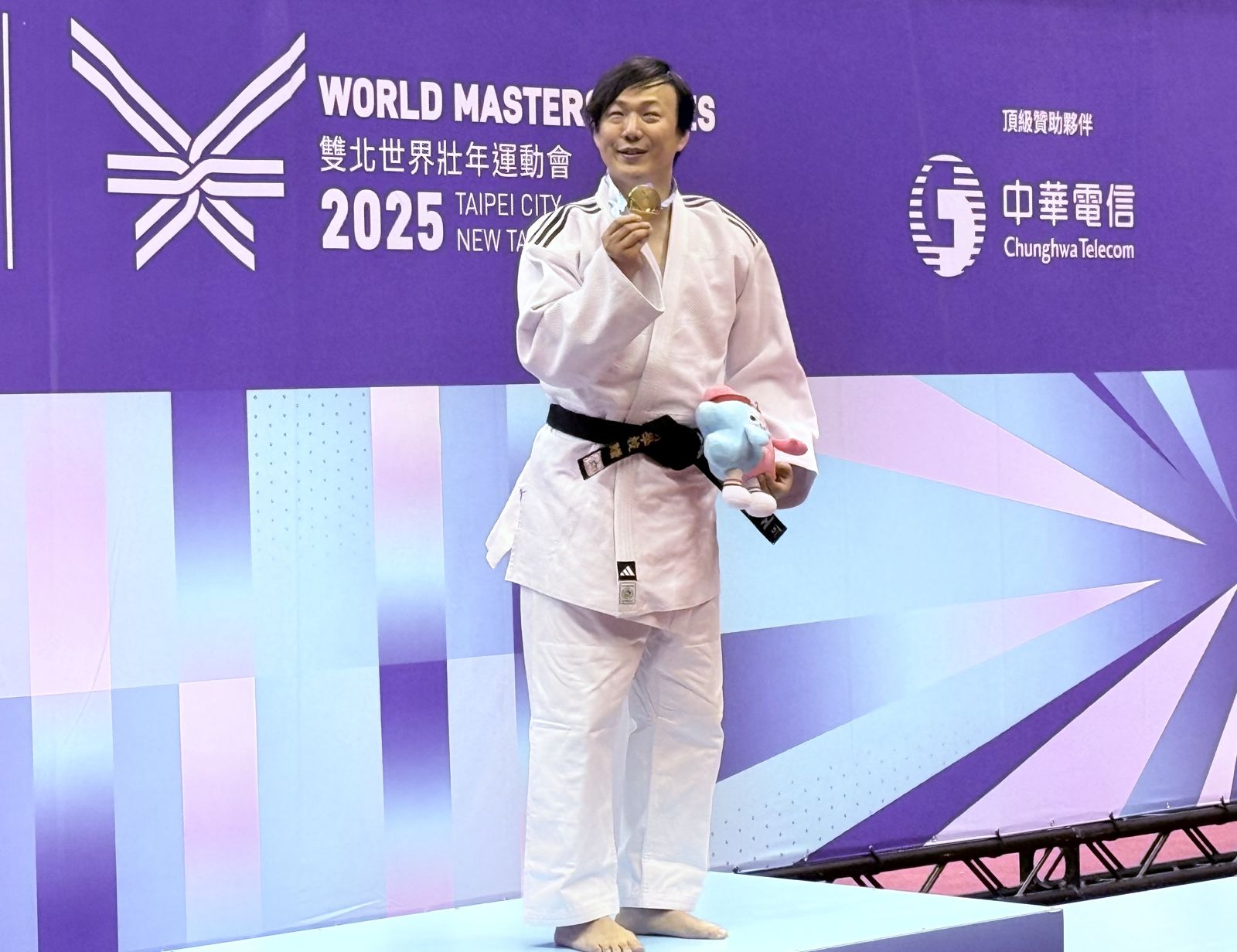 蕭煌奇世運奪金首發文 網友讚今日最佳新聞地獄梗回「我沒看到」