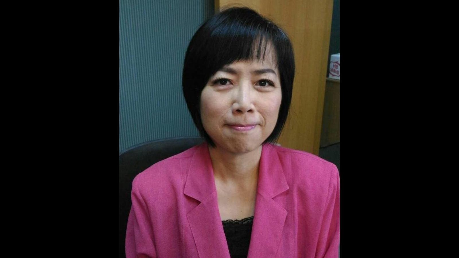 藍暫緩推助理費除罪化但不撤案　黃智賢批：廉恥二字誰還認得？