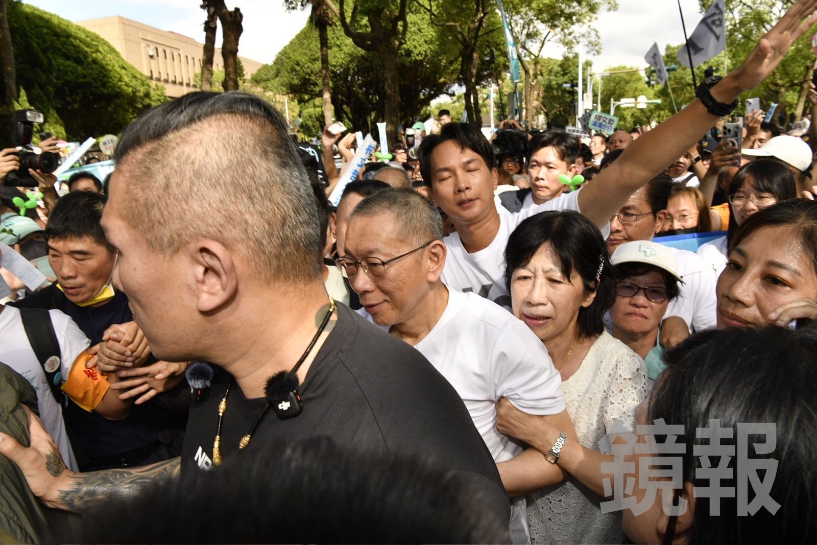 陳佩琪緊抓柯文哲。