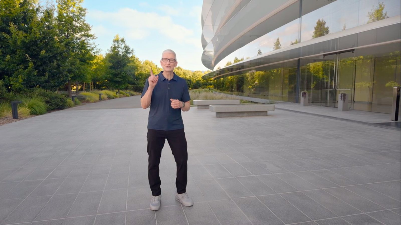 蘋果新品才剛亮相　股價急著先行退場　華爾街：哈欠一枚