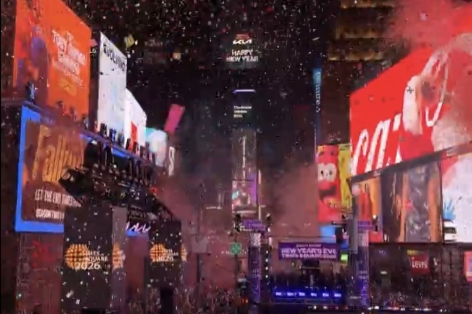 跨年沒廁所！紐約時代廣場「成人尿布熱賣」　一片1500還「越晚漲越貴」