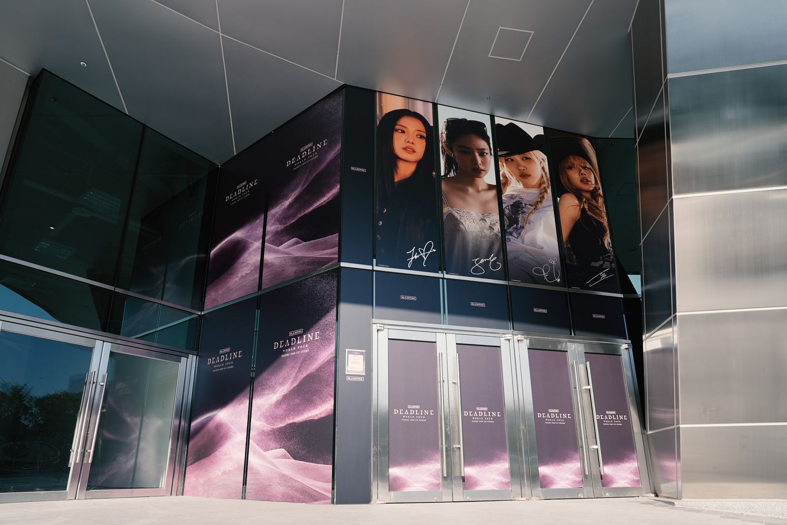 快閃店位在大巨蛋1樓，鄰近捷運國父紀念館5號出口。Live Nation Taiwan提供