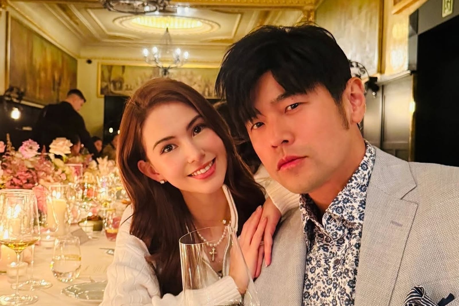 周杰倫沒跟昆凌飛巴黎!陪4歲女兒合唱「超萌模樣」曝光 深夜突隔空喊老婆