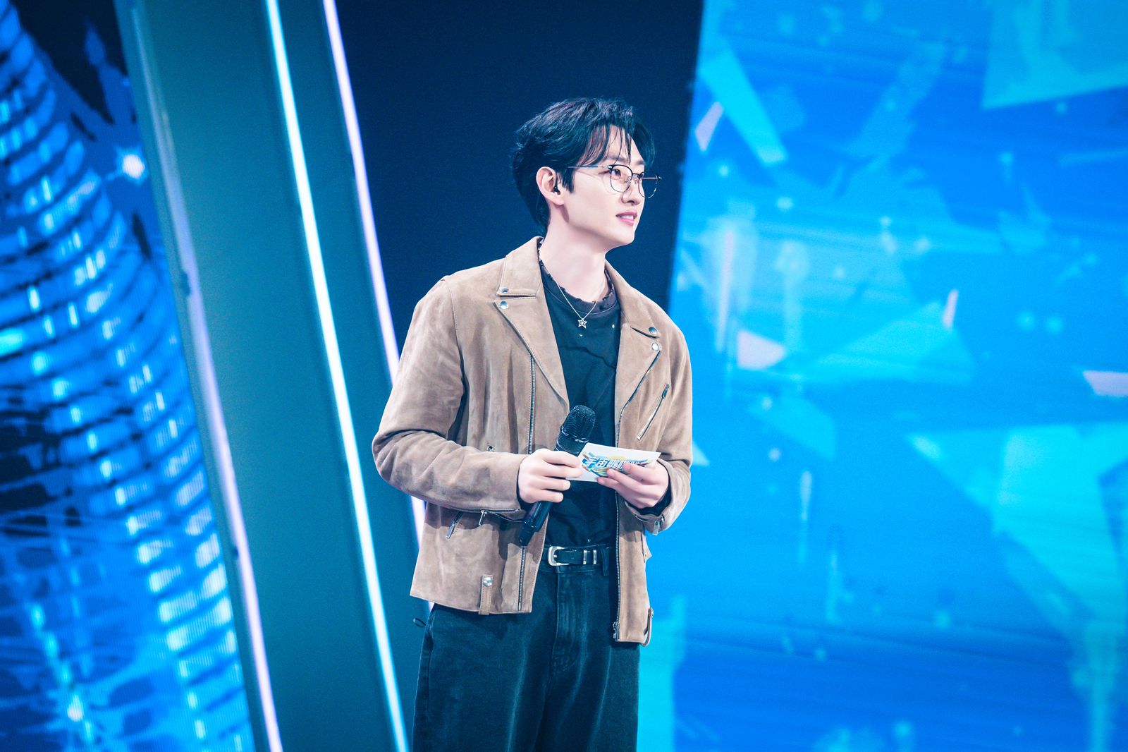 SJ利特、神童助攻《宇宙啦啦隊》破百萬！銀赫開嗆他：你要回家？　女孩自責落淚