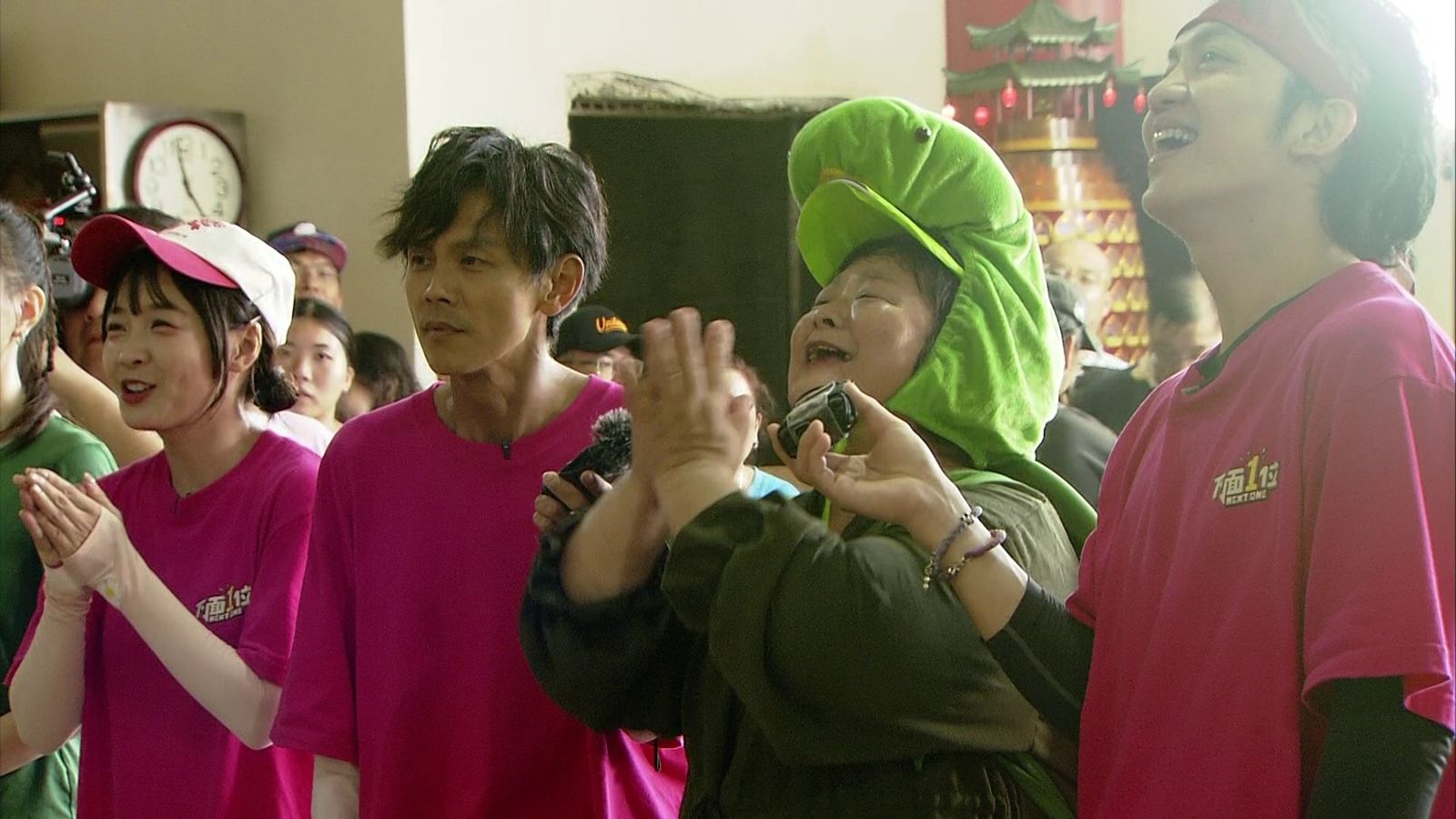 胡瓜遇到強敵。民視提供